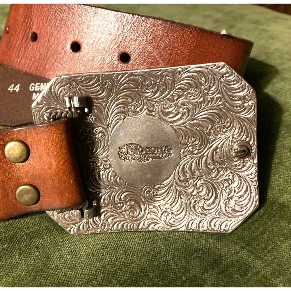 NOCONA Square Longhorn Buckle w/ NOCONA Belt Company‎ Brown Leather Belt  Sz 44